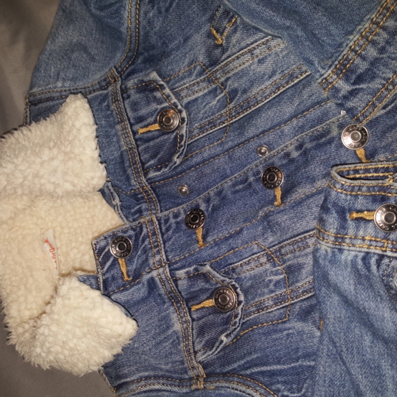 Toddler girls faux fur lined denim jacket 4/5 cat & jack - Picture 2 of 2
